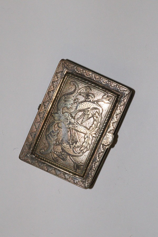 A Russian silver snuff box, 84 HK, the cover with niello decoration of buildings, - Image 9 of 14