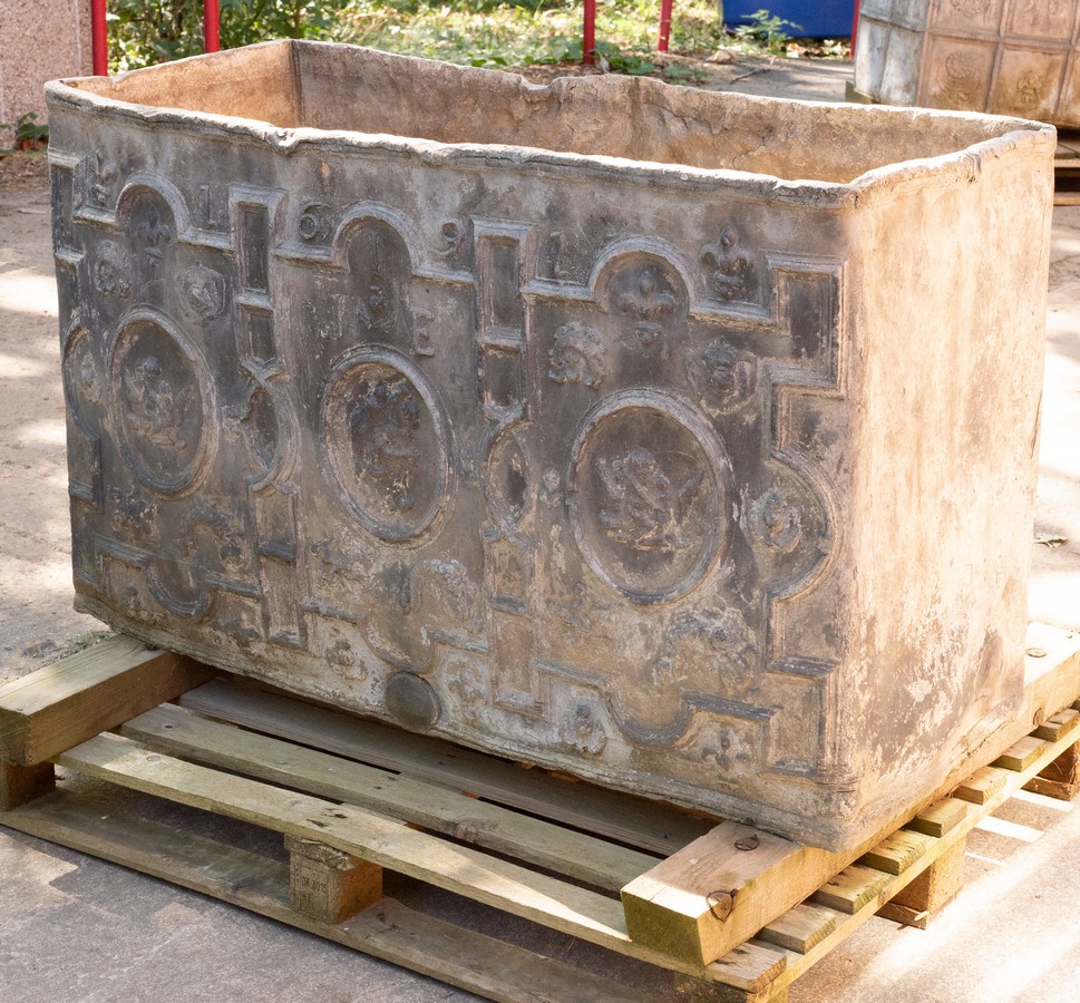 A William and Mary rectangular lead cistern, dated 1691, - Image 4 of 11