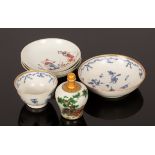 A group of Chinese porcelain pieces, 20th Century,
