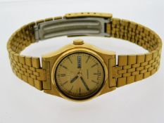 A ladies Seiko 5 automatic wrist watch, running or