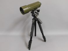 A German Optolyth 30 x 75 rubber cased draw scope with Breitband Vergütung tripod