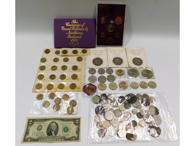 A USA two dollar bill, coin sets, £2 coins & other