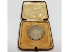 An 1889 Victoria silver florin, 22.7g