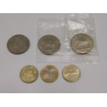 Three £5 crowns & three £2 coins & a quantity of other mixed coinage