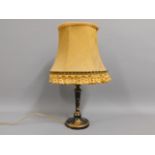 A wooden lacquered lamp with Chinoiserie decor, 20