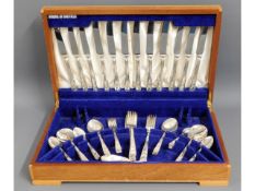 A cased Viners silver plate cutlery set for six