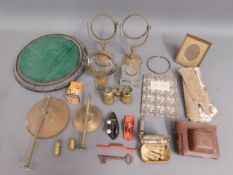 A quantity of mixed sundry items including three T