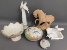 A quantity of mostly Italian porcelain & earthenwa