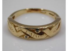A vintage 14ct gold ring with Je T'aime inscribed