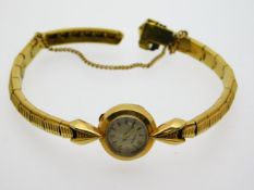 A ladies 18ct gold Omega wristwatch, case diameter