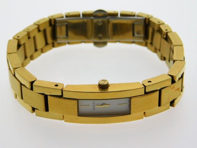 A ladies gold plated Gucci 4600L fashion watch