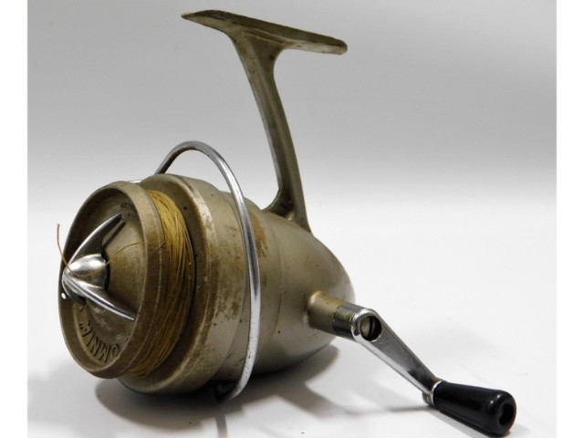 A Le Omnia Super fishing reel