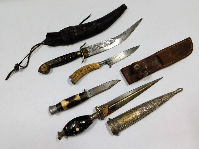 Tribal Art: A selection of vintage daggers & knive