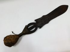 Tribal Art: A 19thC. headhunters sword, possibly Z