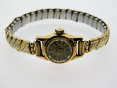 A ladies 18ct gold cased MuDu wristwatch, 15mm cas