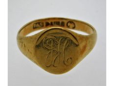 A Victorian Chester 9ct gold signet ring, size T/U, 4.65g