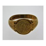 A 9ct gold signet ring, monogrammed, size R, 4.52g