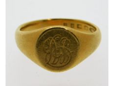 A gents 18ct gold signet ring, size Q, 8.2g