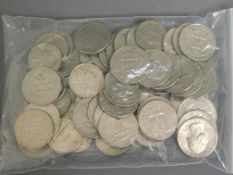 A quantity of approx. $30 US quarters & dimes