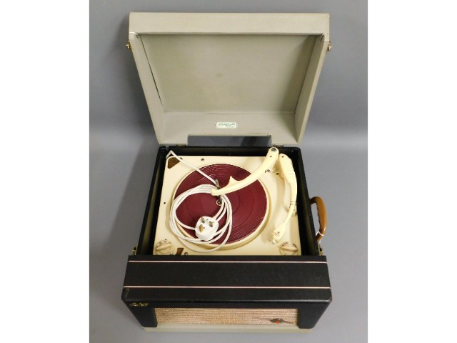 A Pilot Cavalier Collaro Conquest record player