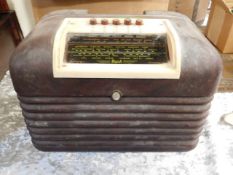 A bakelite radio