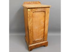 A c.1900 satinwood bedside pot cupboard, 31in high