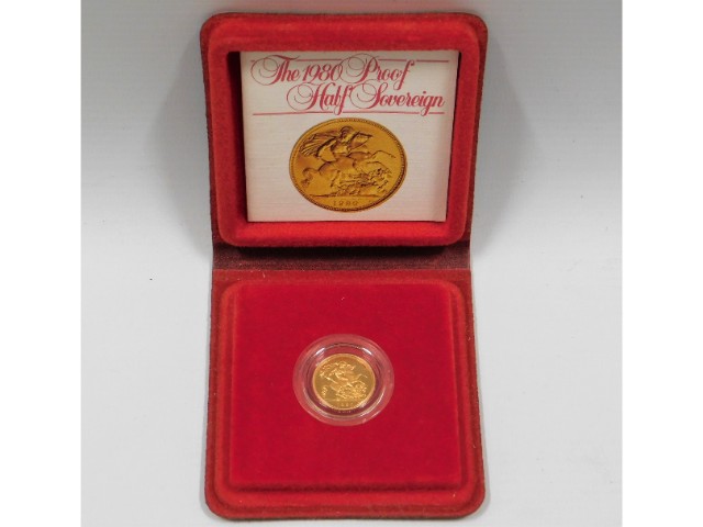 A cased Elizabeth II 1980 UK gold proof half sover