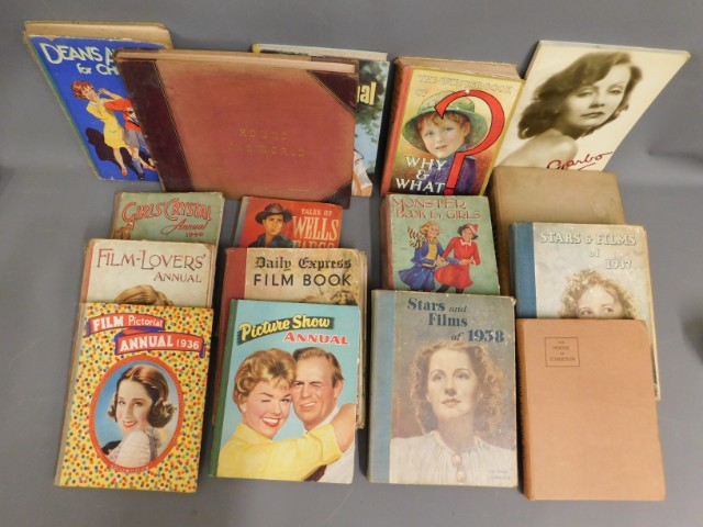 A quantity of children's & film star annuals & oth