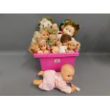 A quantity of 15 mixed dolls including Schoenau &