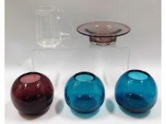 Five pieces of Liskeard glass ware, 6.5in widest p