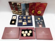 A quantity of collectors crowns & coins, some rela