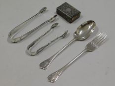 A silver Christening set, two sets of silver tongs