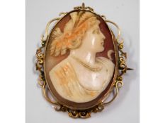 A 9ct gold cameo, 47mm high x 37mm wide