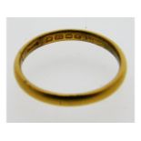 A 22ct gold band, size P, 3.2g