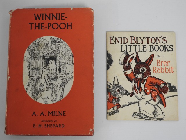 Book: A. A. Milne - Winnie The Pooh with sketches