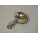 An Edwardian Sheffield silver caddy spoon by W. S.