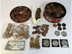 A quantity of mixed coinage & crowns