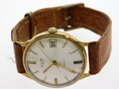 A gents 9ct gold cased Avia wristwatch, running, 3