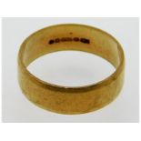 A 9ct gold band, 2.3g size L/M