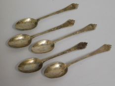 Five Edwardian London silver teaspoons by Wakeley