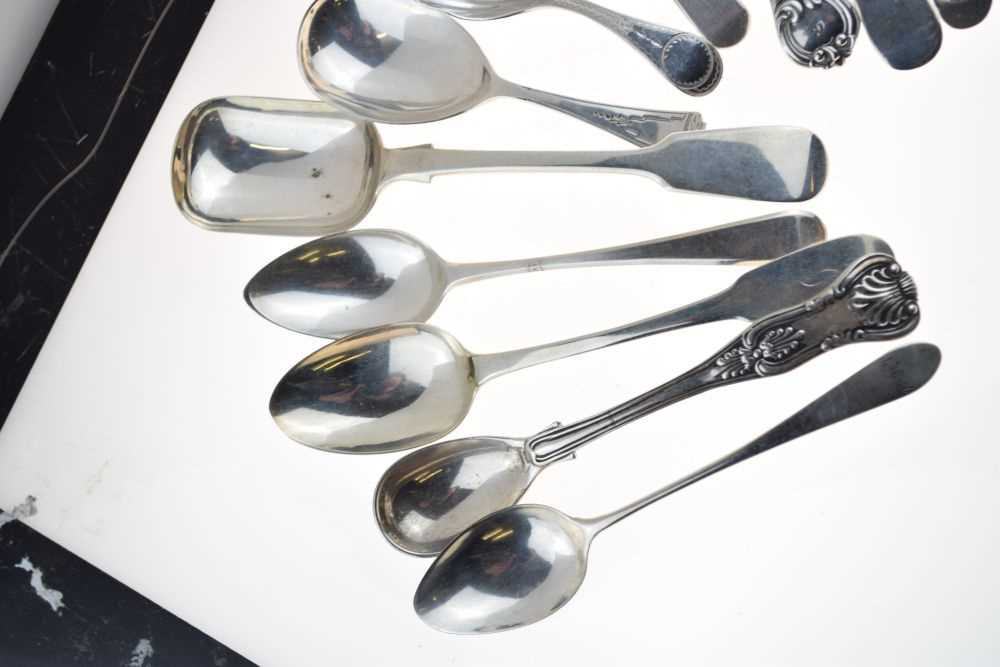 Quantity of Georgian and later caddy spoons, teaspoons, etc - Image 3 of 6