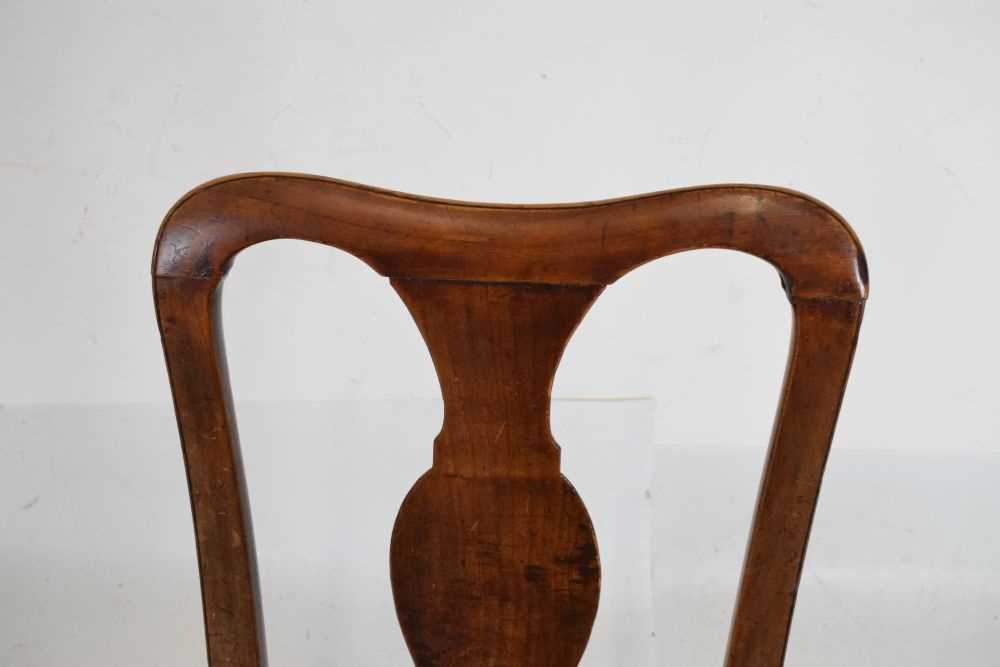 Queen Anne walnut splat back chair - Image 3 of 7