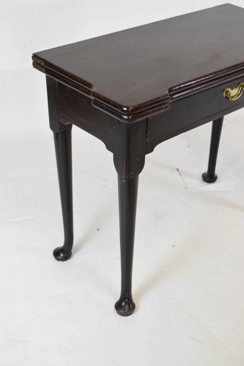Mid 18th Century 'red walnut' fold-over tea table - Image 3 of 5