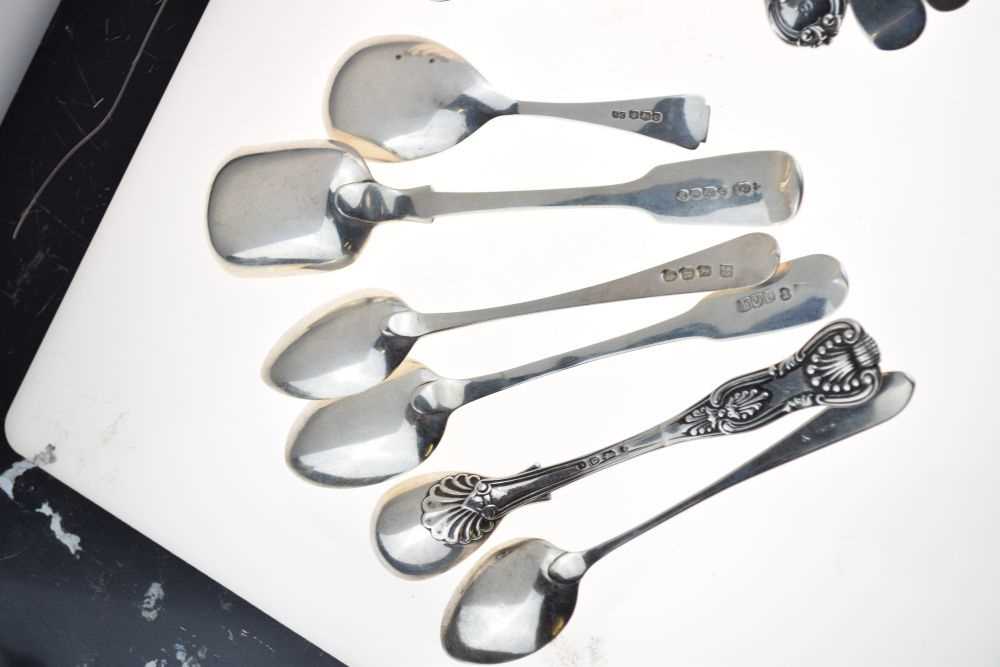 Quantity of Georgian and later caddy spoons, teaspoons, etc - Image 4 of 6