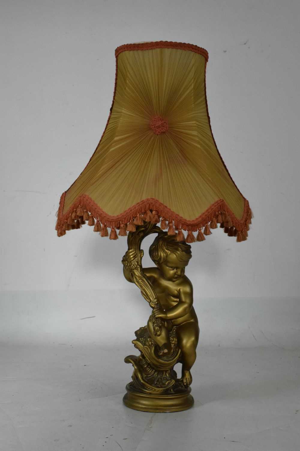 Plaster gilt figural lamp base with shade - Image 2 of 7