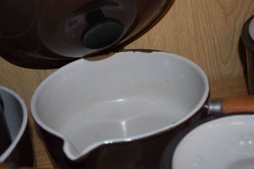 Quantity of Le Creuset saucepans - Image 5 of 5