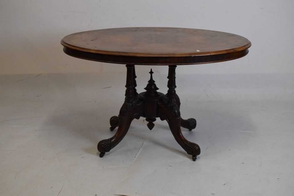 Victorian oval top walnut loo table - Image 2 of 8