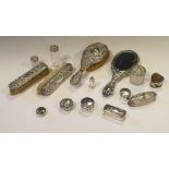 Quantity of dressing table silver and silver backed items