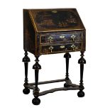 Early 20th Century lady's Chinoiserie bureau