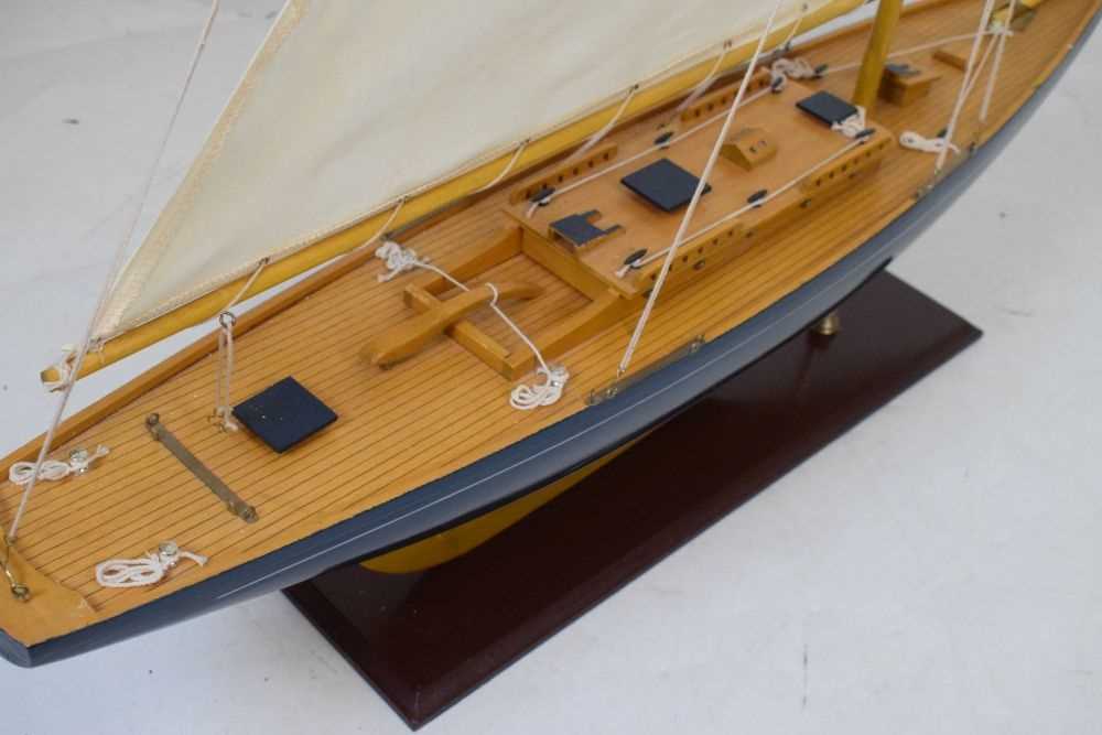 Large model yacht - Image 4 of 6